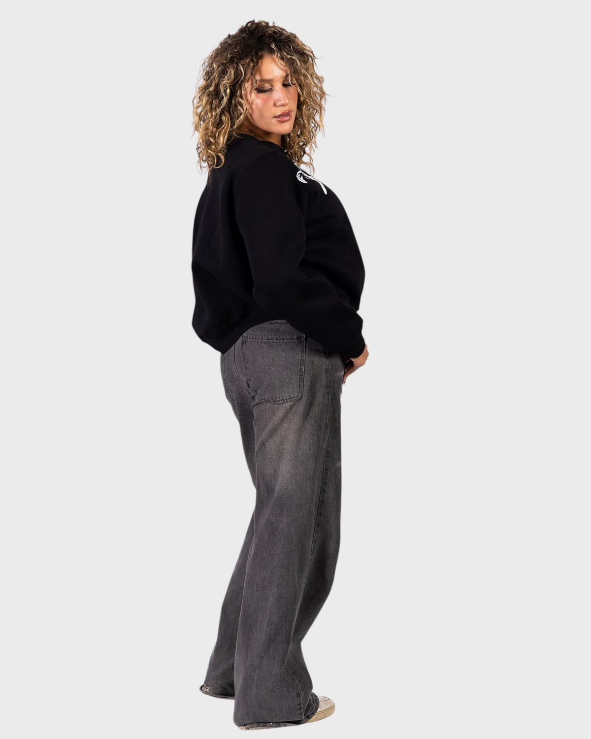 Black Edition – Anetos Signature Off-Shoulder Anetos