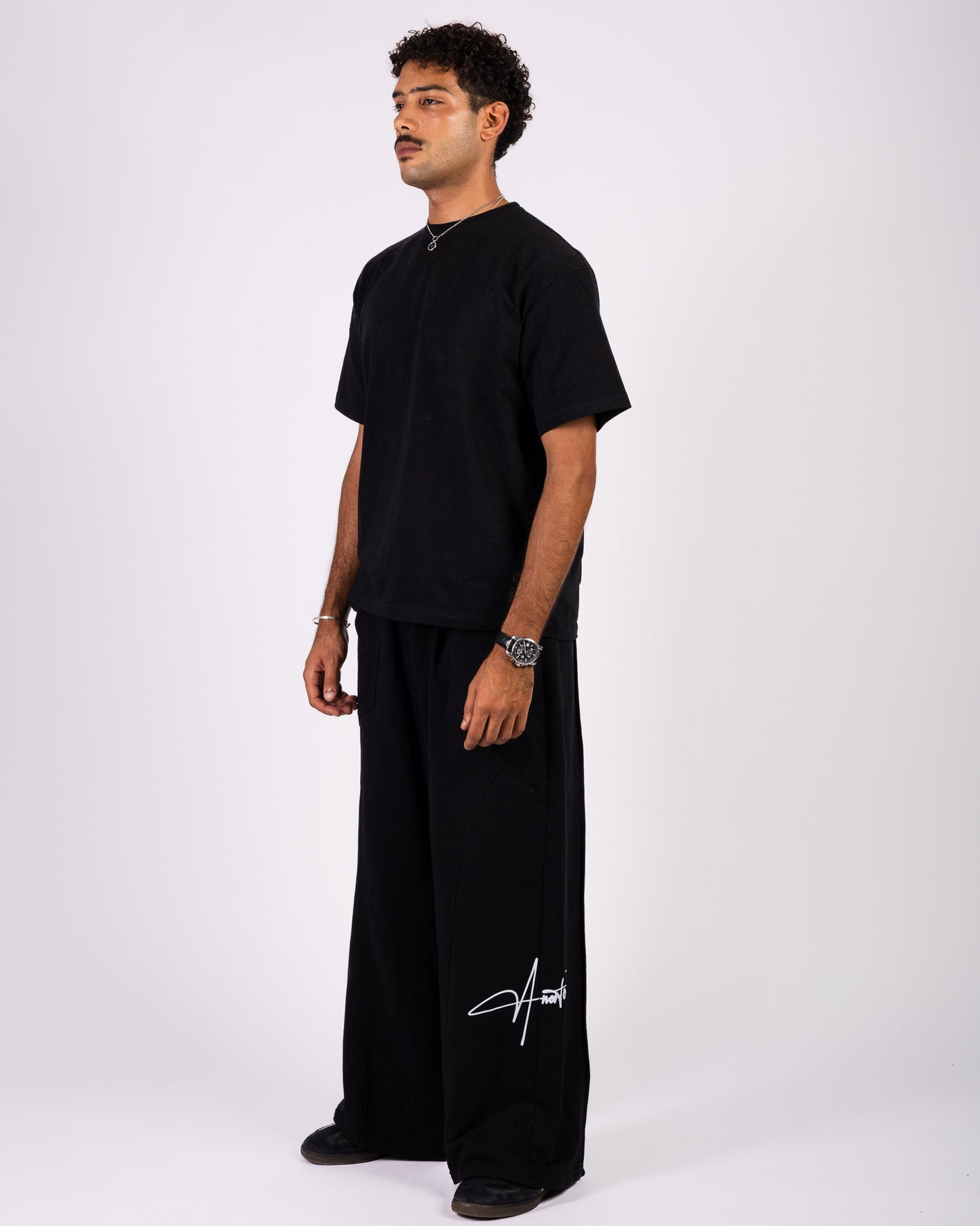 Baseline Black Sweatpants Anetos